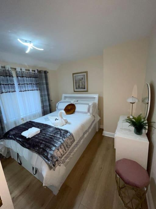 Gated Home Close To Birmingham City Centre Buitenkant foto